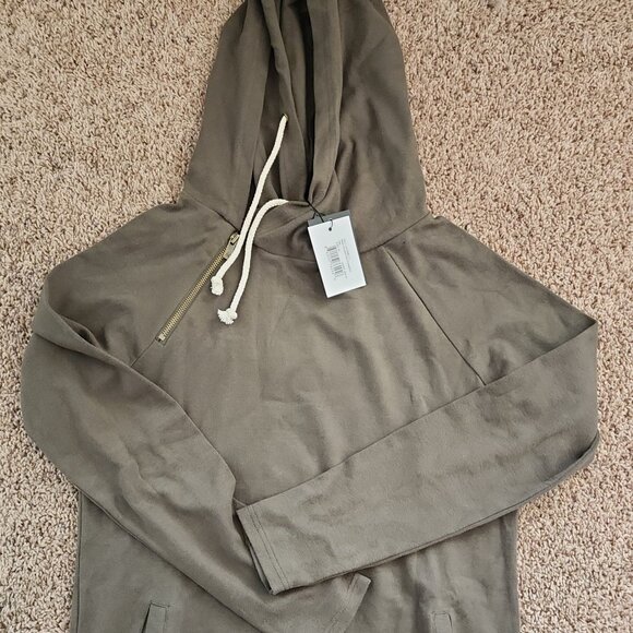 Basic DoubleHood - Oak - Picture 1 of 2